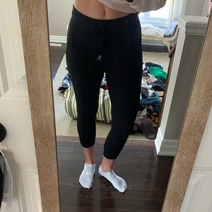Lululemon capris
